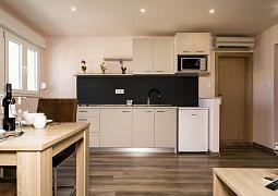 Studio AS-9681-a