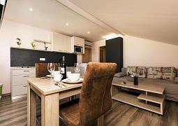 Studio AS-9681-a