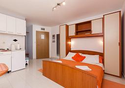 Studio AS-16877-a