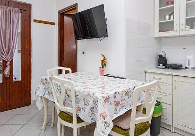 Studio AS-21048-b