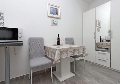 Studio AS-21543-a