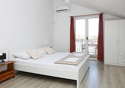 Studio AS-4881-a