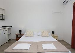 Studio AS-4881-a