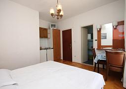 Studio AS-6773-b