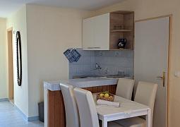 Studio AS-4385-b