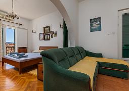 Studio AS-22463-a