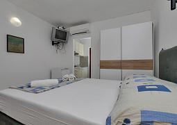 Studio AS-10427-b