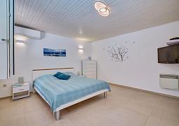 Studio AS-23373-a