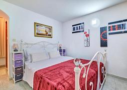 Studio AS-8049-b