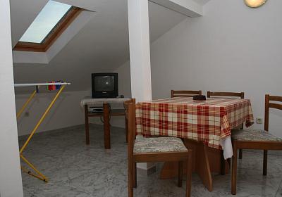Studio AS-2884-a