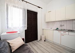 Studio AS-8514-a
