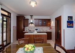 Studio AS-23701-a