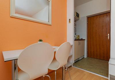 Studio AS-23916-a