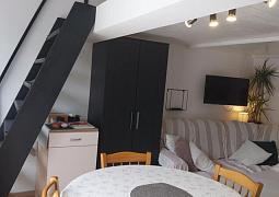 Studio AS-18059-a