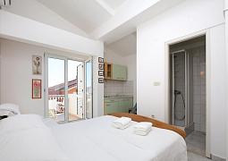 Studio AS-23954-a