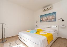 Studio AS-547-d