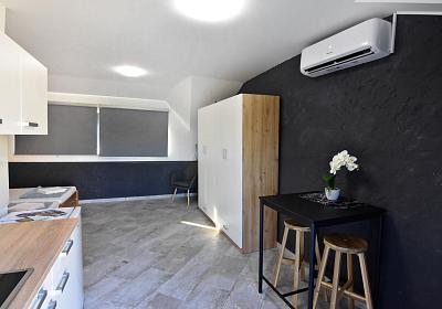 Studio AS-23660-a