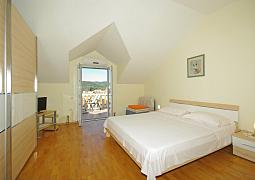 Studio AS-24131-b