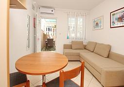 Studio AS-24175-a