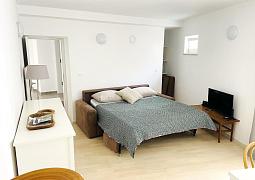 Studio AS-24182-a