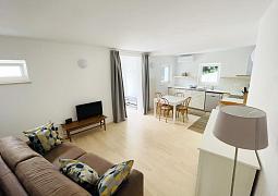 Studio AS-24182-a