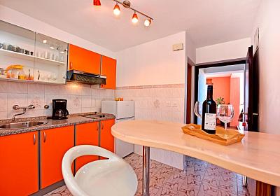 Studio AS-6951-a