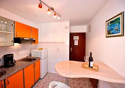 Studio AS-6951-a