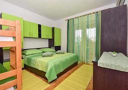 Studio AS-23944-b