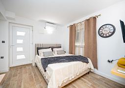 Studio AS-16188-a