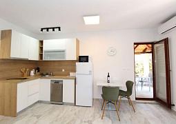 Studio AS-6284-a