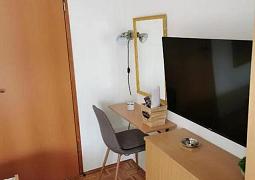 Studio AS-24373-a