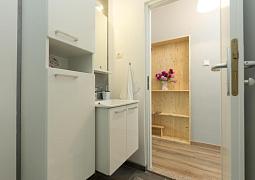 Studio AS-24549-b