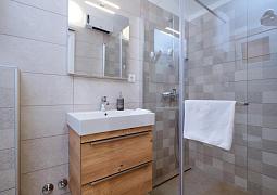 Studio AS-22582-a