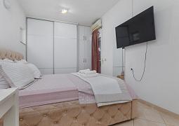 Studio AS-24562-b
