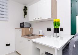 Studio AS-24692-a