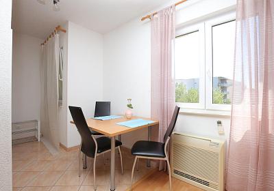 Studio AS-24643-b