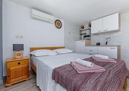 Studio AS-24321-a