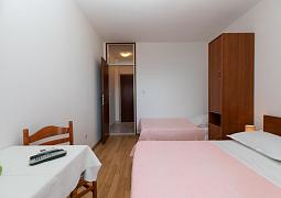 Studio AS-1046-b