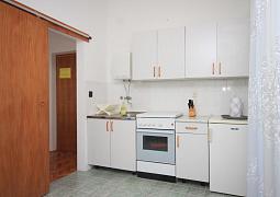 Studio AS-8202-a