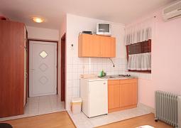 Studio AS-8202-b