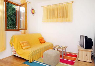 Studio AS-5745-b