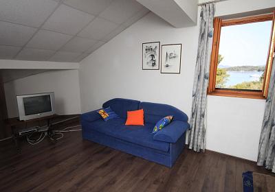 Studio AS-8255-a