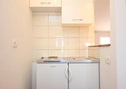 Studio AS-8121-a