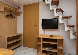 Studio AS-5973-b
