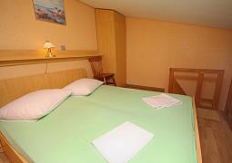 Studio AS-5973-b