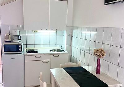 Studio AS-5555-d