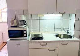 Studio AS-5555-d