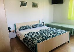Studio AS-5555-a