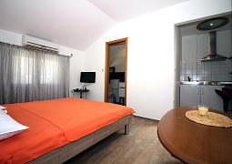Studio AS-5106-a