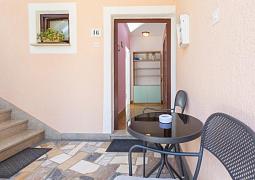 Studio AS-7135-a